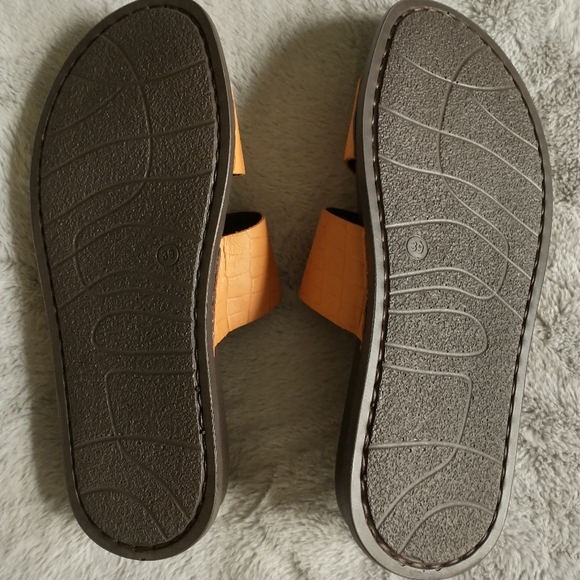 NWOT Belwest two strap leather slide sandals - Picture 2 of 5